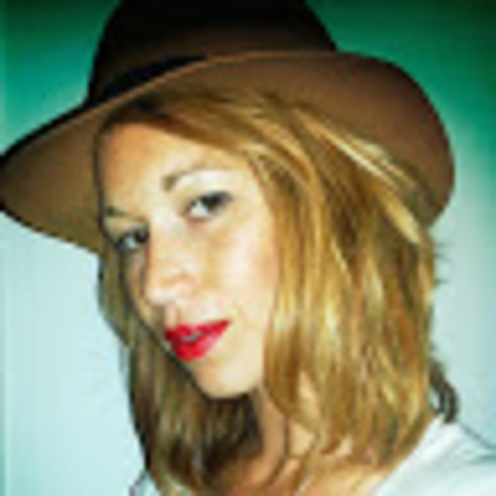 Meet your Posher, Izzy